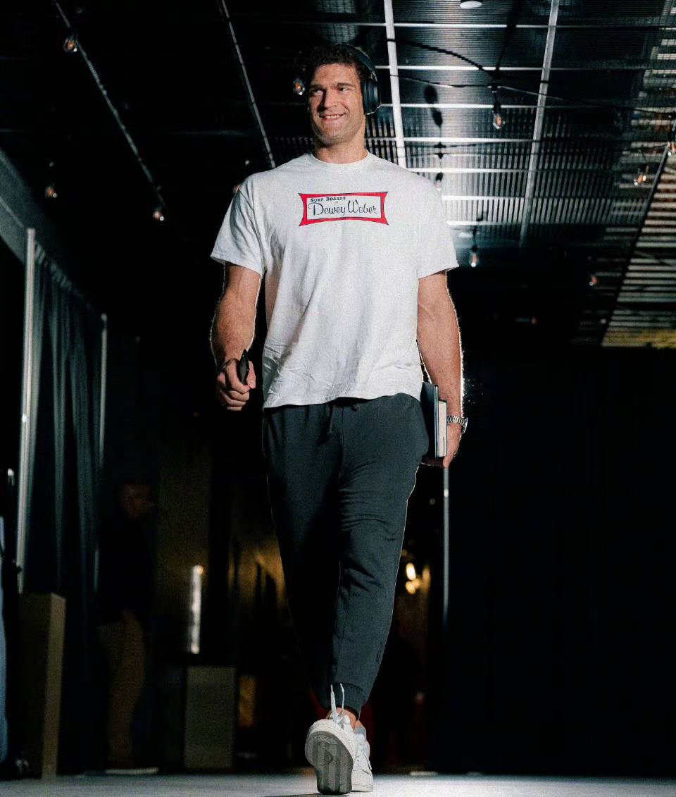 关键时刻亚冠焦点战，洛杉矶快船更衣室发声，底气十足，轮换策略成焦点的简单介绍-麻将胡了官网入口